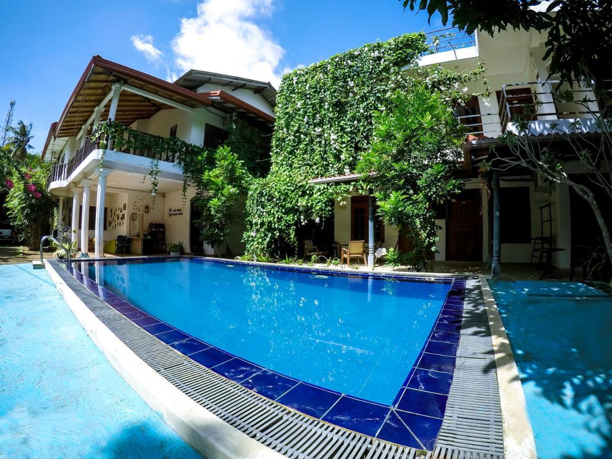 Mirissa Blue Whale Holiday Hotel Exterior foto