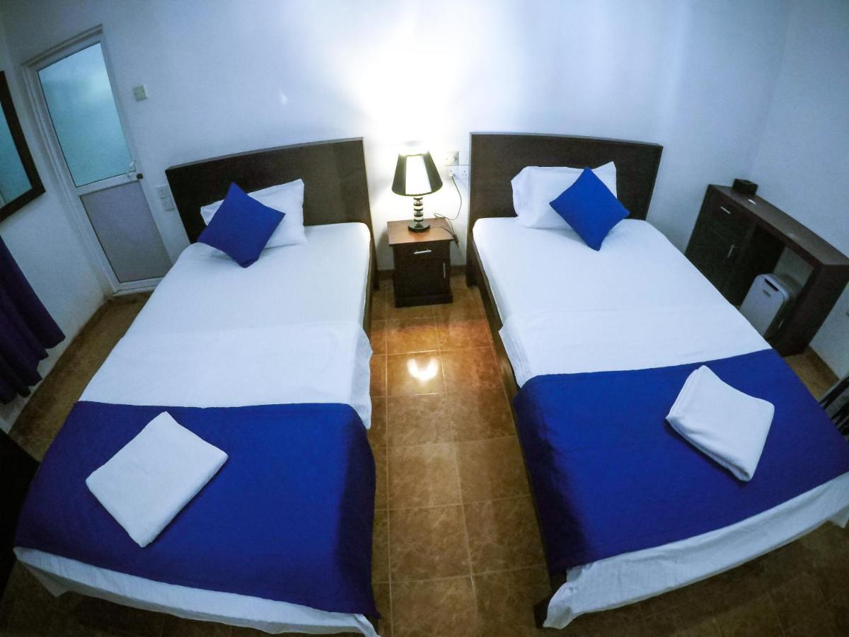 Mirissa Blue Whale Holiday Hotel Exterior foto